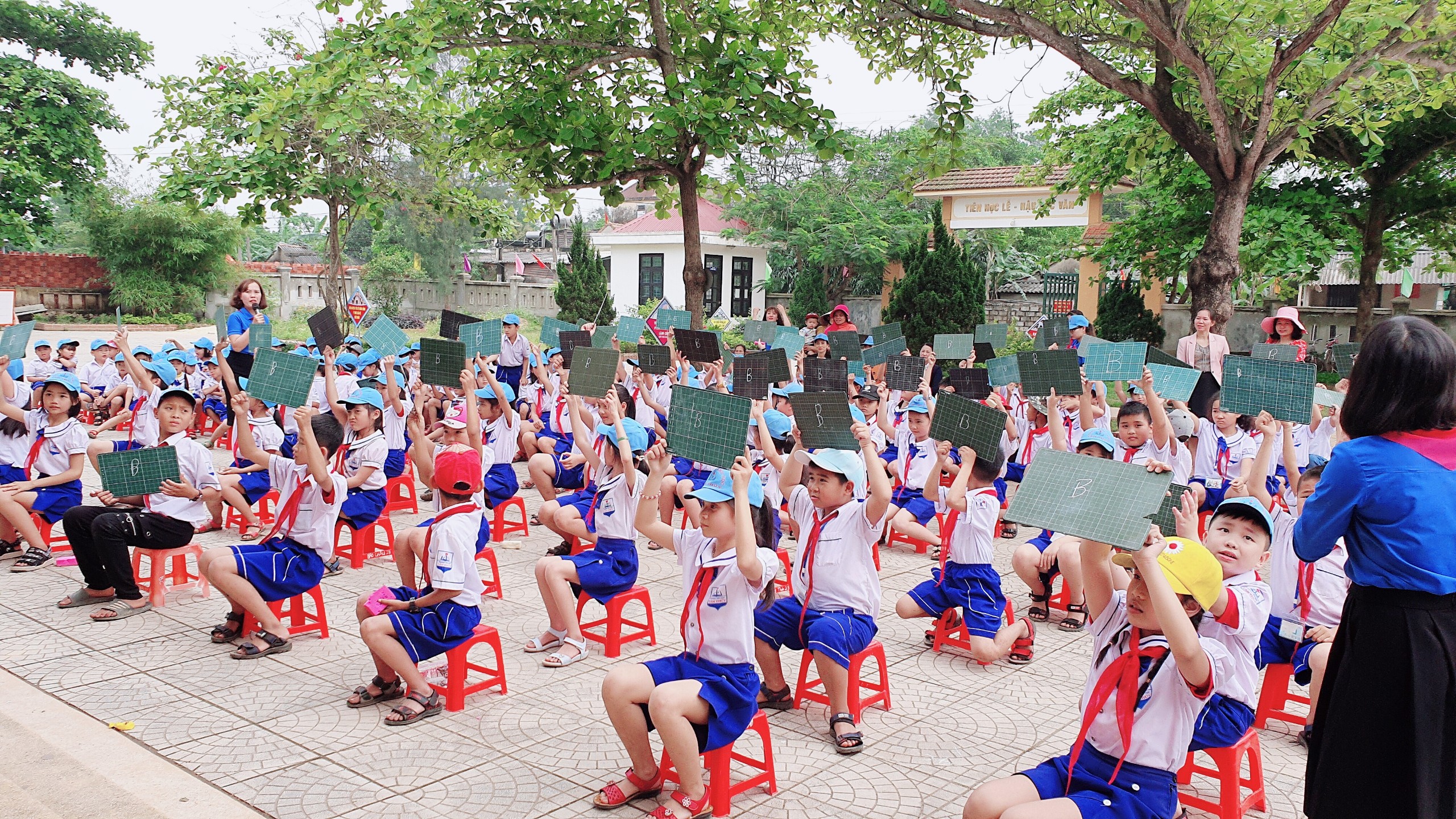 Ảnh ngày hội 7.jpg