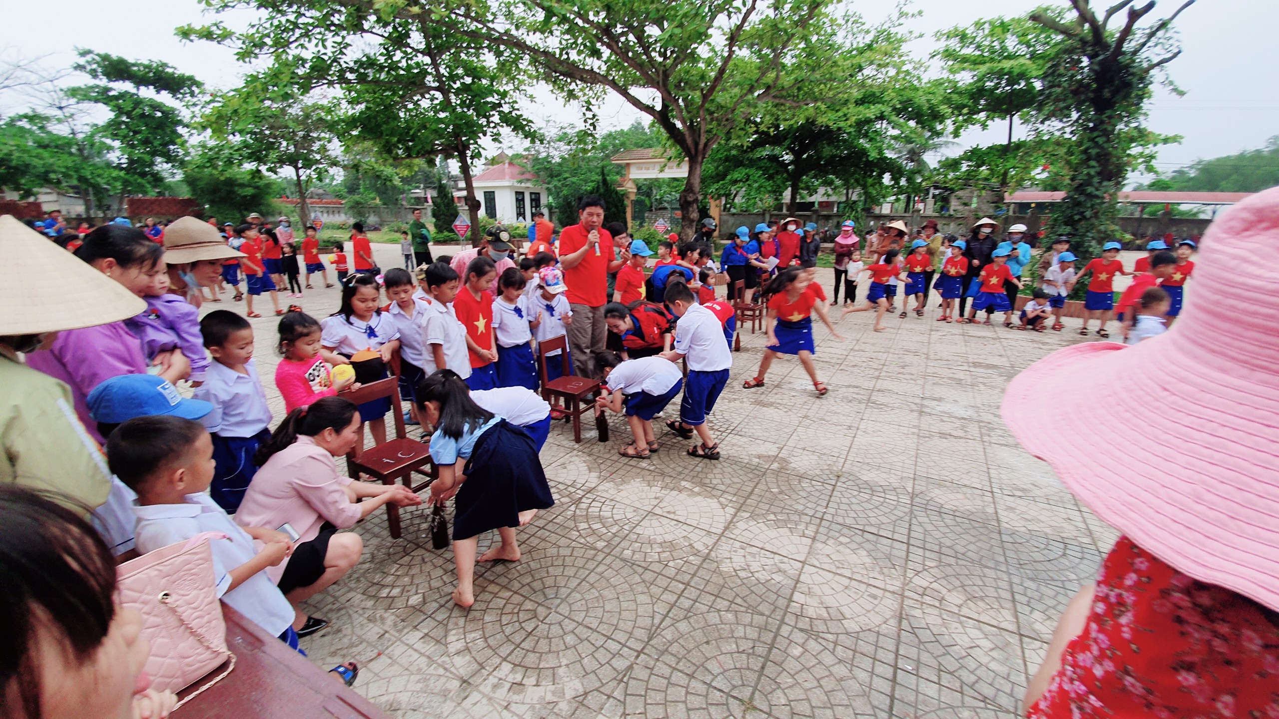 Ảnh ngày hội 9.jpg
